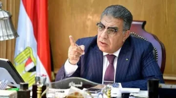 محافظ الدقهلية يوجه بالاحتفاظ بتروسيكل مستخدم من قبل أحد النباشين في جمع القمامة من الصناديق.