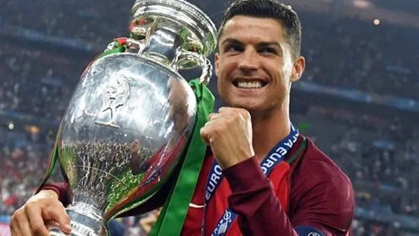عاجل.. البرتغال تتكلل بالنجاح وتحقق لقب دوري الأمم الأوروبية 2025 للمرة الثانية في تاريخها عاجل.. البرتغال تتكلل بالنجاح وتحقق لقب دوري الأمم الأوروبية 2025 للمرة الثانية في تاريخها