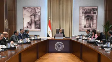رئيس الوزراء يستعرض استراتيجيات تطوير 7 فنادق تاريخية تم تقديمها سابقًا في إطار برنامج الطروحات الحكومية