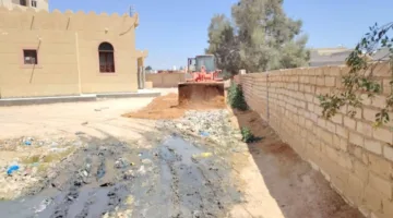 صعوبات جوية وحلول سريعة عبر الحفر والصرف.. الضبعة تتجه لتحسين خدمات الطرق.