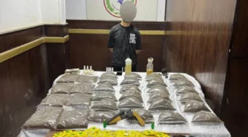 إلقاء القبض على شخص بتهمة حيازة مخدر الاستروكس للتجارة في منطقة السلام