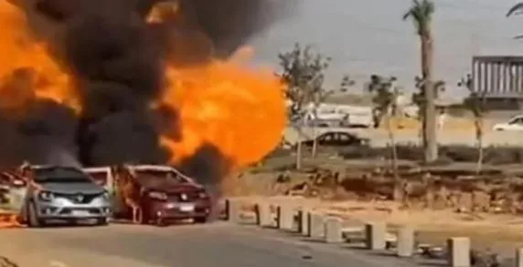 انفجار الغاز على طريق الواحات: التحقيقات تكشف تفاصيل شهود العيان والمصابين في الحادث: أرض ترت震 وأجساد تتألم