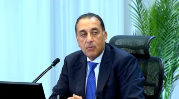 مدبولي بشأن تقارير إطلاق أول سيارة كهربائية لشركة النصر بسعر مليون جنيه: نحن لا زلنا نبحث موضوع التسعير.