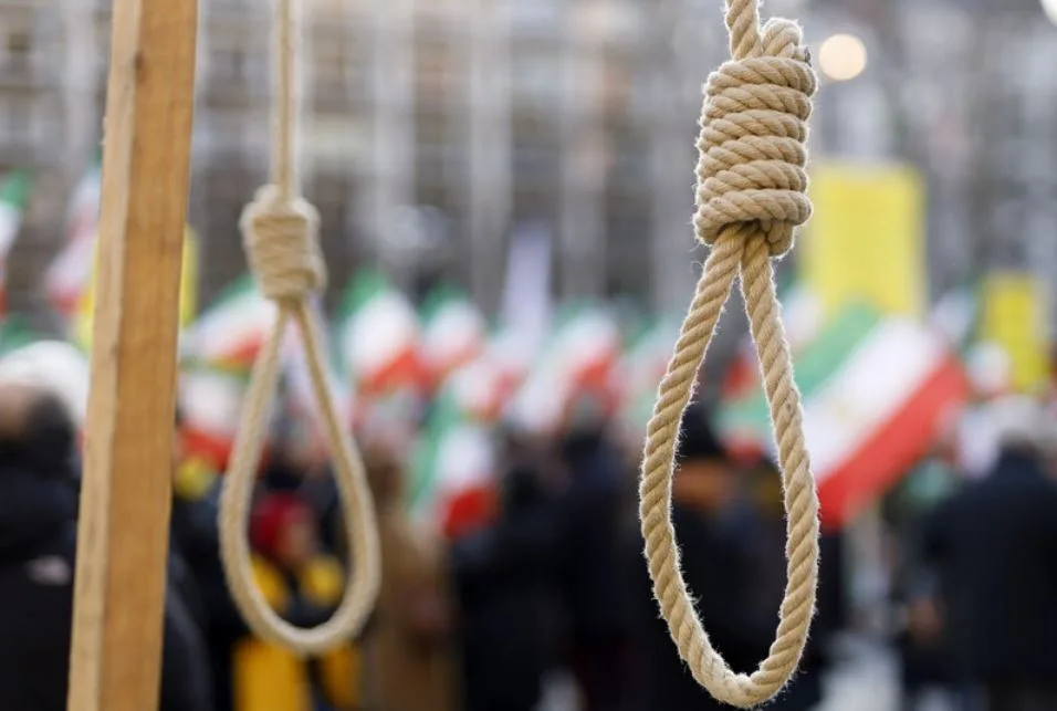 إيران: تنفيذ حكم الإعدام بحق مواطن متهم بالتجسس لمصلحة إسرائيل إيران: تنفيذ حكم الإعدام بحق مواطن متهم بالتجسس لمصلحة إسرائيل