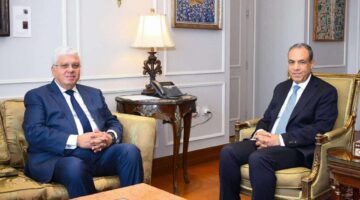 وزير الخارجية يثني على جهود التعليم العالي في إنشاء فروع للجامعات المصرية بالخارج