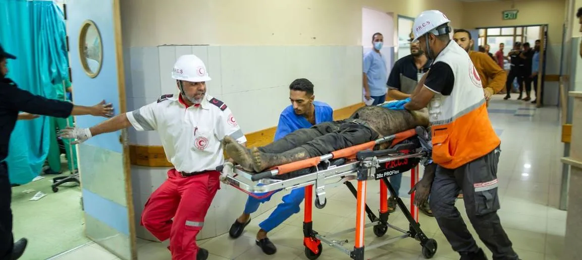 صحة غزة: المستشفيات تعاني من ازدحام شديد بسبب استمرار حظر الاحتلال لإدخال الأدوية والمستلزمات الطبية. صحة غزة: المستشفيات تعاني من ازدحام شديد بسبب استمرار حظر الاحتلال لإدخال الأدوية والمستلزمات الطبية.