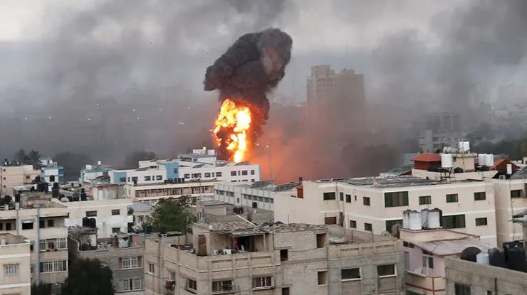 استهداف مستشفى شهداء الأقصى: وزارة الصحة في غزة تطالب بتوفير الحماية الفورية للمرافق الطبية