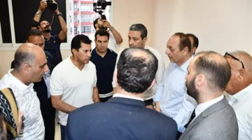 وزير الشباب والرياضة ومحافظ دمياط يقومان بزيارة منشآت نادي دمياط الرياضي.