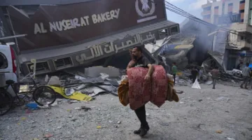 79 فلسطينيًا قضوا نتيجة قصف الاحتلال الإسرائيلي على قطاع غزة منذ فجر اليوم.