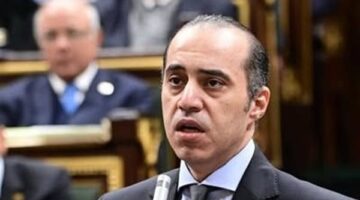 وزير الشؤون النيابية: الحكومة ستقدم وحدات سكنية بديلة لهذه الفئات بعد إنهاء العلاقة الإيجارية.