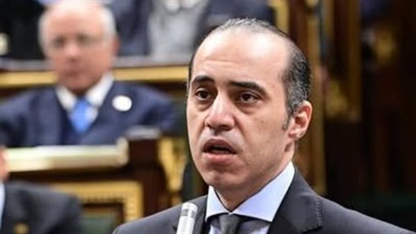 وزير الشؤون النيابية: الحكومة ستقدم وحدات سكنية بديلة لهذه الفئات بعد إنهاء العلاقة الإيجارية. وزير الشؤون النيابية: الحكومة ستقدم وحدات سكنية بديلة لهذه الفئات بعد إنهاء العلاقة الإيجارية.