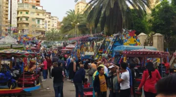 بـ10 جنيهات فقط.. الأطفال يتوجهون إلى الملاهي الشعبية في أبو العباس المرسي بالإسكندرية احتفالاً بالعيد