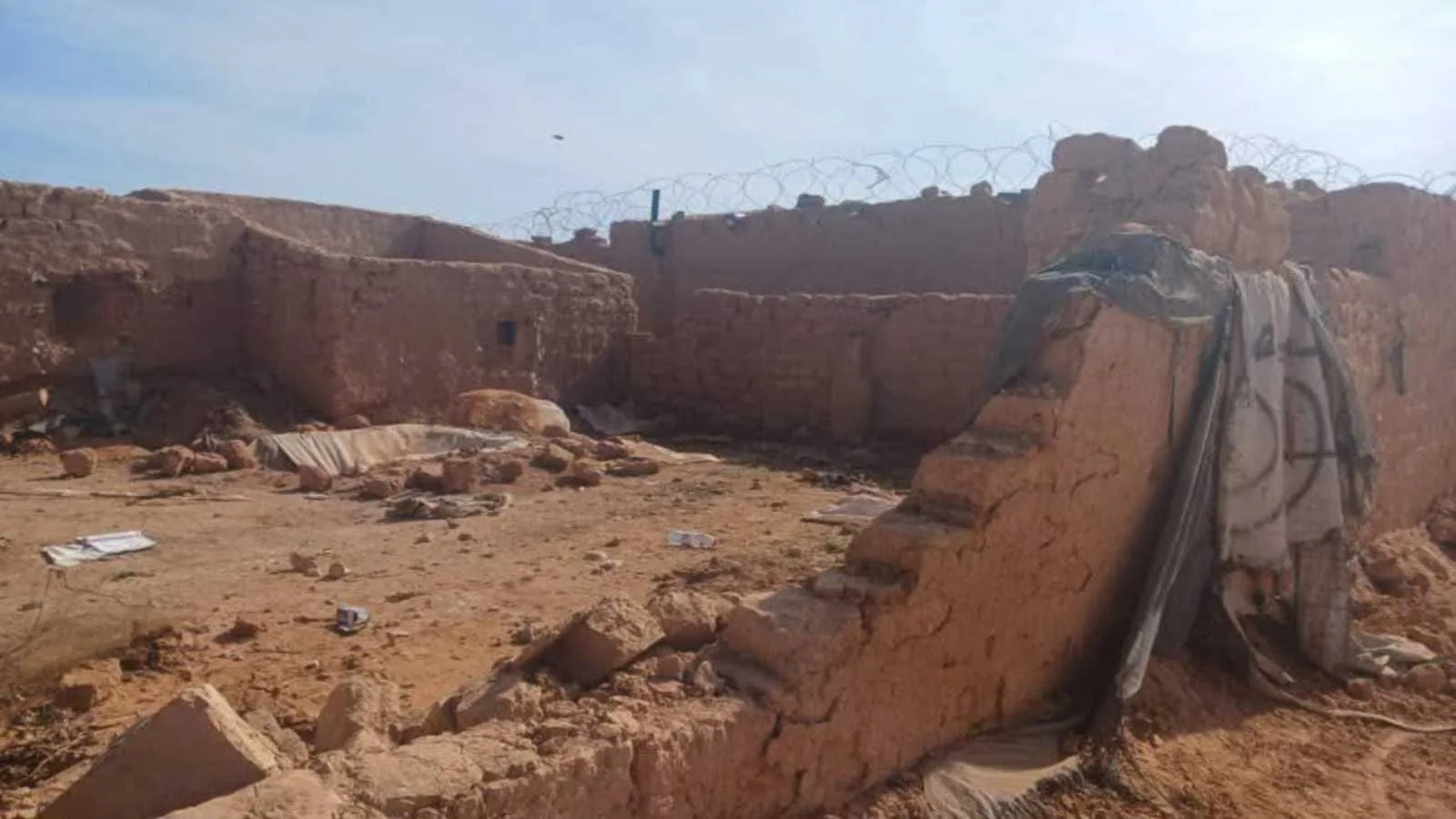 وزير سوري: إغلاق مخيم الركبان يضع حدًا لأشد المآسي الإنسانية للنازحين وزير سوري: إغلاق مخيم الركبان يضع حدًا لأشد المآسي الإنسانية للنازحين