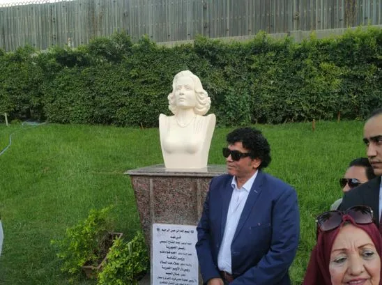 أسمهان تتحول إلى واحدة من أبرز نجوم الأوبرا.. وتمثال فريد الأطرش يعود بعد عمليات الترميم أسمهان تتحول إلى واحدة من أبرز نجوم الأوبرا.. وتمثال فريد الأطرش يعود بعد عمليات الترميم