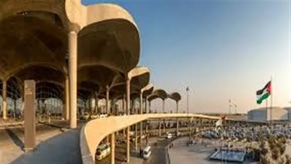 الأردن يفرض إغلاقًا على مجاله الجوي ويحظر دخول المركبات والأفراد إلى مطار الملكة علياء الأردن يفرض إغلاقًا على مجاله الجوي ويحظر دخول المركبات والأفراد إلى مطار الملكة علياء