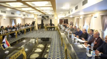 أهم ما تتضمنه: مناقشة الطعن على حكم تجميد الجمعية العمومية.. تفاصيل لقاء نقيب المحامين مع مجلس النقابة ونقباء الفروع حول أزمة الرسوم.