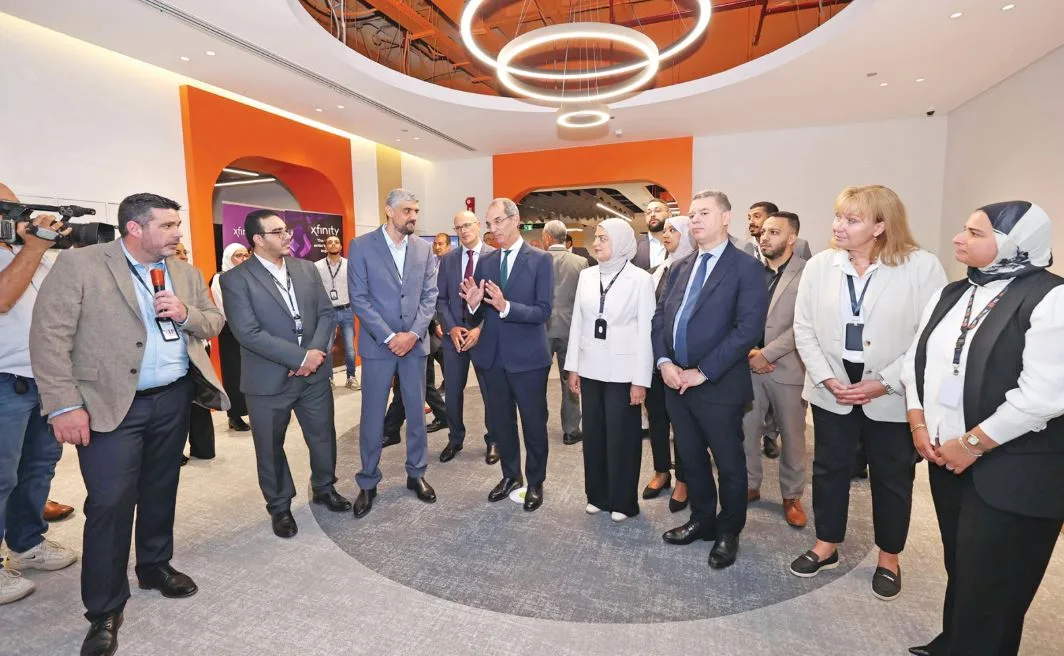 بإجمالي استثمار يبلغ 135 مليون دولار.. وزير الاتصالات يزور شركة VXI الأمريكية