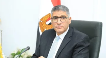 محافظ الجيزة يبارك للطلاب الأوائل في الشهادتين الابتدائية والإعدادية الأزهرية بالمحافظة