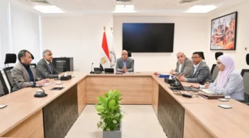 وزير الري يراقب خطوات رقمنة أنشطة قطاع المياه الجوفية وتبسيط إجراءات الحصول على التراخيص