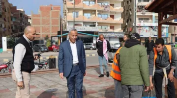 السكرتير العام المساعد لمحافظة بني سويف يراجع جهود النظافة وإزالة العوائق في مركز الواسطى