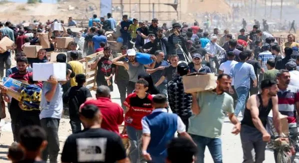 السلطة الفلسطينية تنفي أي صلة لها بجماعة مسلحة تسرق المساعدات في غزة السلطة الفلسطينية تنفي أي صلة لها بجماعة مسلحة تسرق المساعدات في غزة