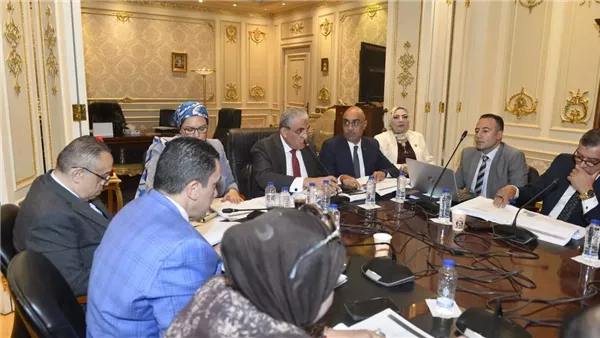 اليوم.. “لجنة القوى العاملة في النواب” تستكمل مناقشة شكاوى العمال المتعلقة بالأجور وحقوق العاملين في المستودعات. اليوم.. “لجنة القوى العاملة في النواب” تستكمل مناقشة شكاوى العمال المتعلقة بالأجور وحقوق العاملين في المستودعات.