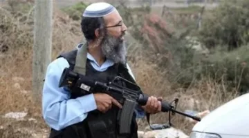 استشهاد ثلاثة فلسطينيين وجرح سبعة آخرين في هجوم للمستوطنين شرق رام الله