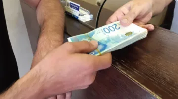 فلسطين تطلب تدخلاً دولياً لمعالجة أزمة تراكم الشيكل في بنوكها