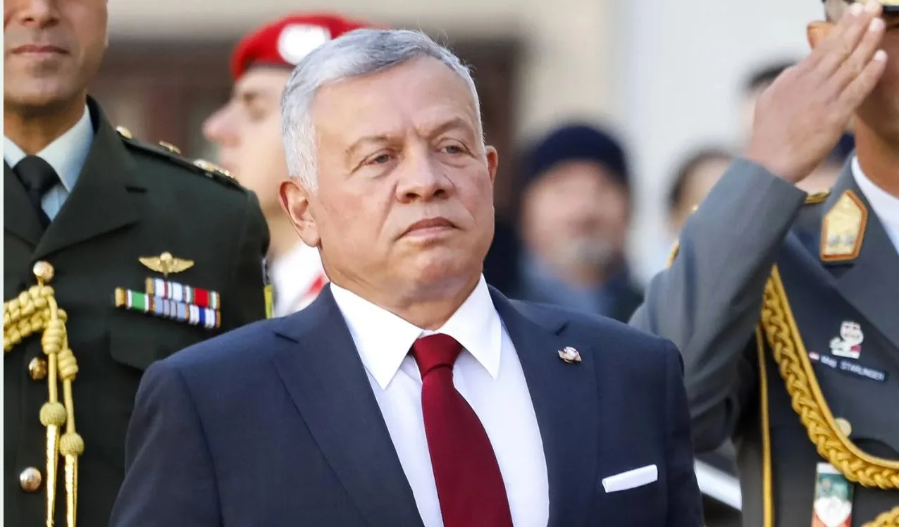 ملك الأردن ينادي بضرورة اتخاذ إجراءات سريعة لوقف التصعيد في المنطقة. ملك الأردن ينادي بضرورة اتخاذ إجراءات سريعة لوقف التصعيد في المنطقة.