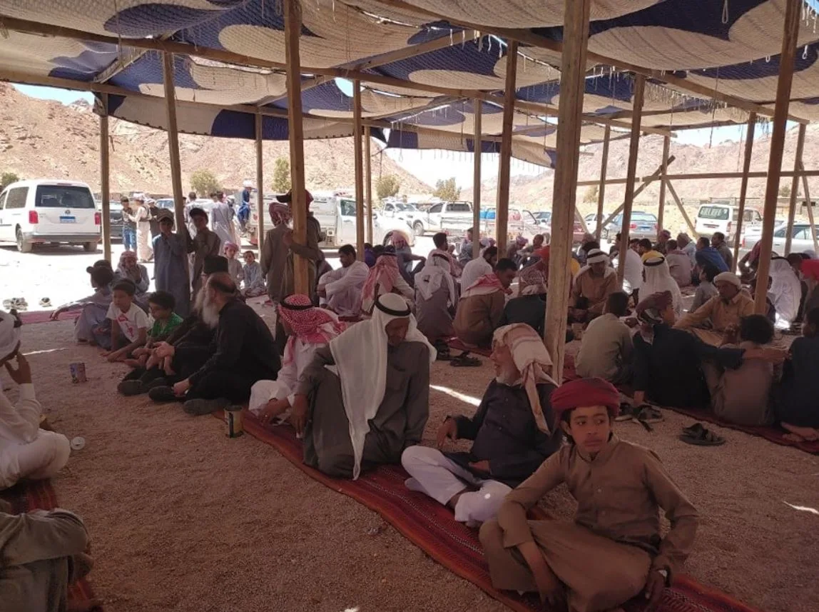 ذبح الأضاحي في الخرازين واحتفالات المجعد: تقاليد عيد الأضحى لدى بدو جنوب سيناء ذبح الأضاحي في الخرازين واحتفالات المجعد: تقاليد عيد الأضحى لدى بدو جنوب سيناء