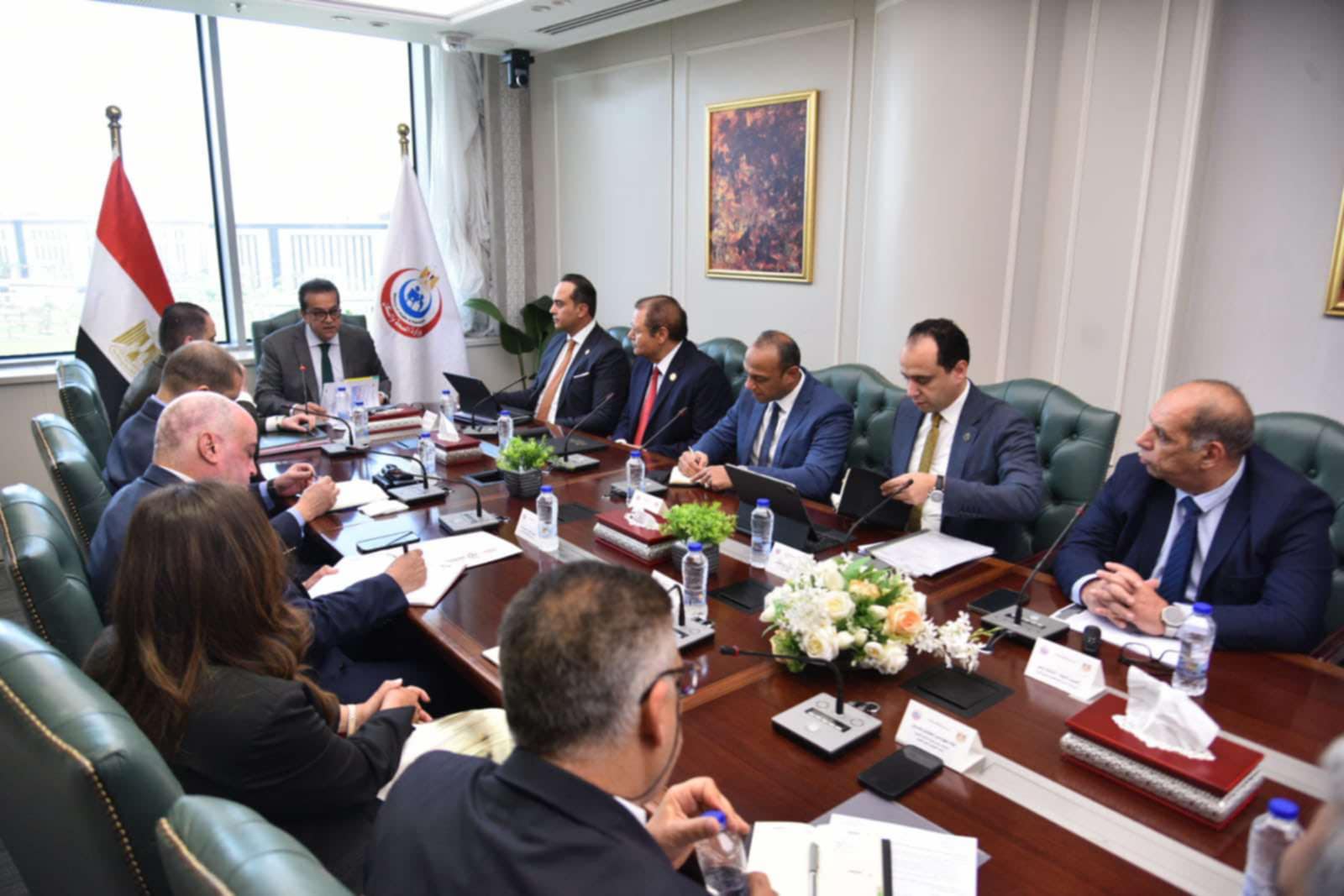 وزير الصحة يعقد اجتماعاً لمتابعة تنفيذ نظام التأمين الصحي الشامل وزير الصحة يعقد اجتماعاً لمتابعة تنفيذ نظام التأمين الصحي الشامل
