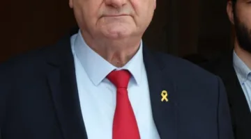 وزير الدفاع الإسرائيلي: لا نعتزم إلحاق الأذى بسكان طهران، ولكن سيتعين عليهم تحمل التبعات.