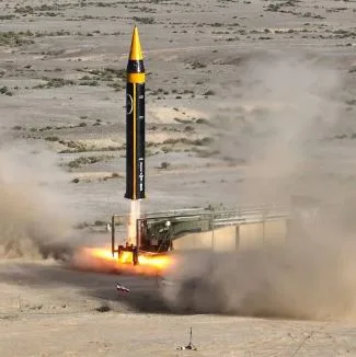 الحرس الثوري يكشف عن استخدام صاروخ خيبر الباليستي متعدد الرؤوس في الهجوم الأخير للمرة الأولى الحرس الثوري يكشف عن استخدام صاروخ خيبر الباليستي متعدد الرؤوس في الهجوم الأخير للمرة الأولى