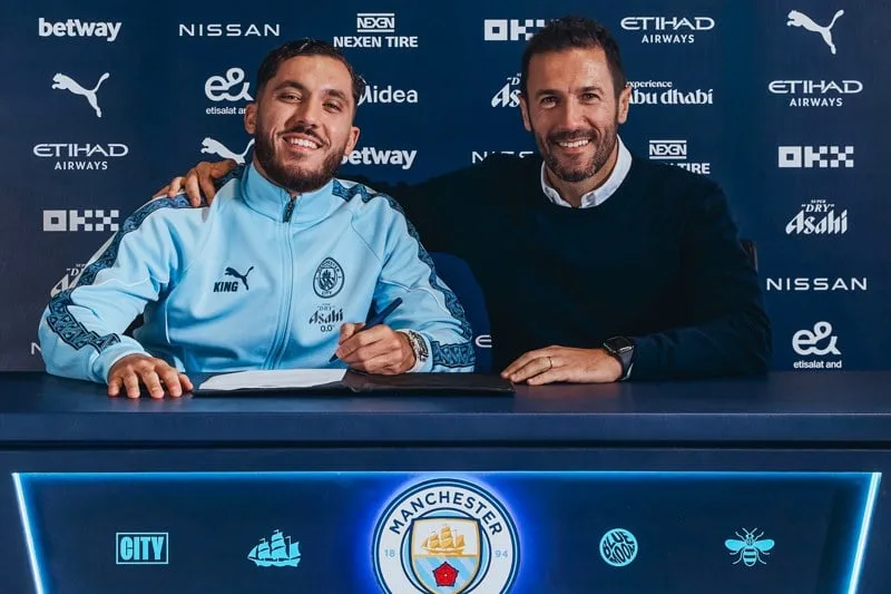 مانشستر سيتي يبرم صفقة مع ريان شرقي مانشستر سيتي يبرم صفقة مع ريان شرقي