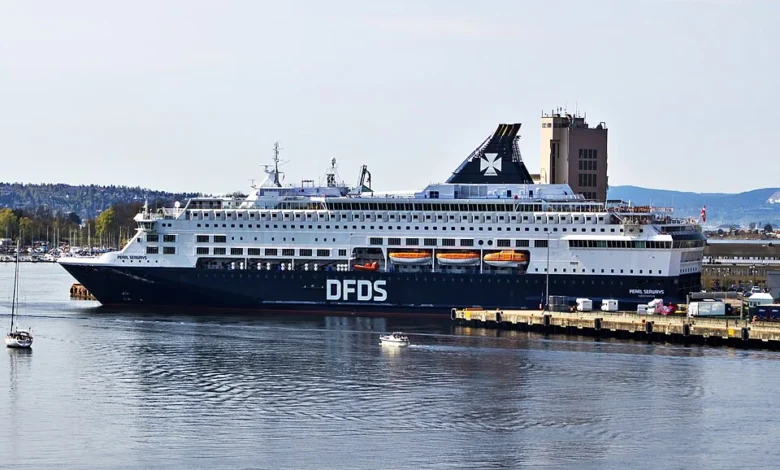 DFDS تعزز وجودها في منطقة البحر الأبيض المتوسط من خلال استحواذ استراتيجي على خطوط الشحن بين إسبانيا والمغرب. DFDS تعزز وجودها في منطقة البحر الأبيض المتوسط من خلال استحواذ استراتيجي على خطوط الشحن بين إسبانيا والمغرب.