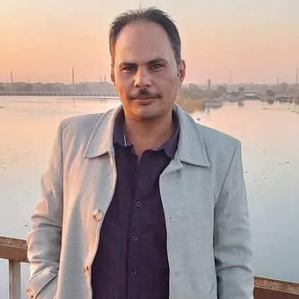 خلق السعادة بنفسك ولا تعتمد على الآخرين للحصول عليها. خلق السعادة بنفسك ولا تعتمد على الآخرين للحصول عليها.