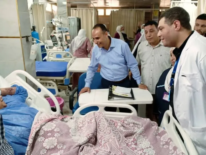 وكيل وزارة الصحة في الشرقية يقوم بجولة تفقدية لمستشفى أبوكبير المركزي. وكيل وزارة الصحة في الشرقية يقوم بجولة تفقدية لمستشفى أبوكبير المركزي.