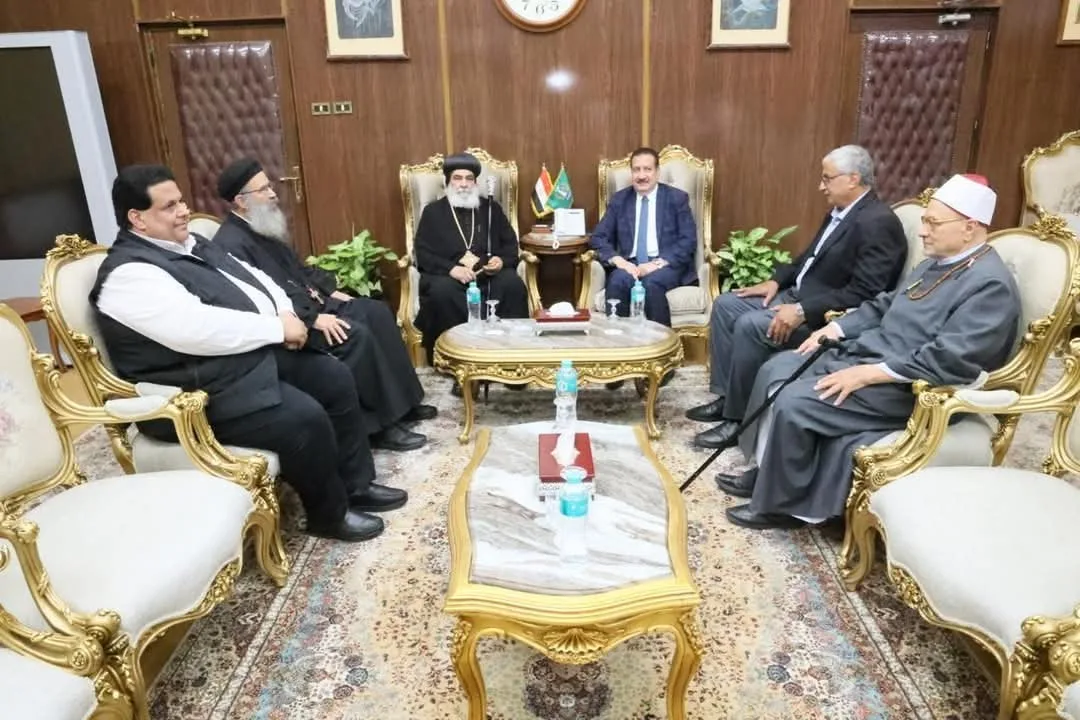 الأنبا بنيامين يبارك محافظ المنوفية بمناسبة عيد الأضحى والعيد القومي: “مصر أمة واحدة تحتضننا بالمودة” الأنبا بنيامين يبارك محافظ المنوفية بمناسبة عيد الأضحى والعيد القومي: “مصر أمة واحدة تحتضننا بالمودة”