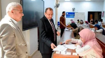 رئيس جامعة بني سويف يزور كليتي الآداب وعلوم الأرض لمتابعة امتحانات الفصل الدراسي الثاني