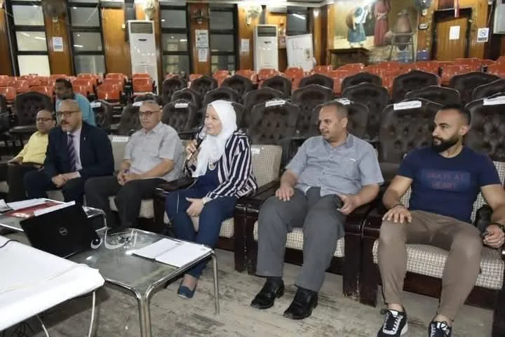 وكيل وزارة التربية والتعليم ببني سويف يتابع تقدم الامتحانات التحريرية وكيل وزارة التربية والتعليم ببني سويف يتابع تقدم الامتحانات التحريرية