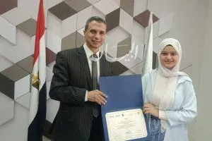 تسليم جوائز الفائزين بالمركز الأول على مستوى الدولة في المسابقة الفنية حول الهجرة غير الشرعية