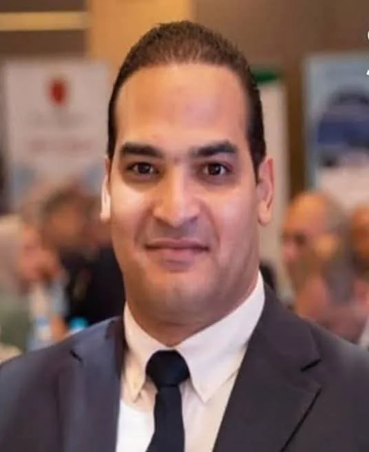 اعتقال محتال السيارات في الإمارات.. والضحايا يطالبون أبوظبي بتسليمه لمصر اعتقال محتال السيارات في الإمارات.. والضحايا يطالبون أبوظبي بتسليمه لمصر
