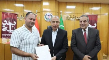 محافظ المنيا يحتفي بفريق مشروعك لتفوقهم وحصول المحافظة على المركز الأول على مستوى مصر
