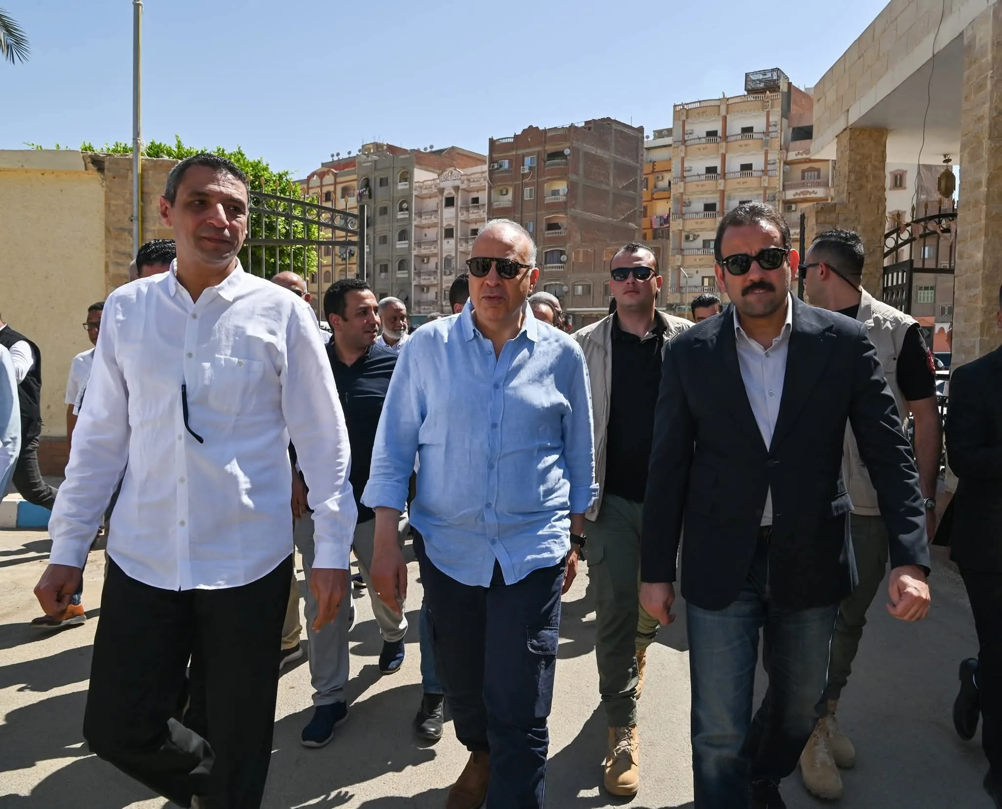 وزير الري يزور محطة مياه السويس ويأمر بإزالة التعديات لضمان مستوى آمن للمياه
