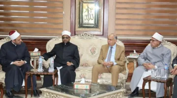 محافظ المنيا يجتمع بالأمين العام لمؤسسة البحوث الإسلامية