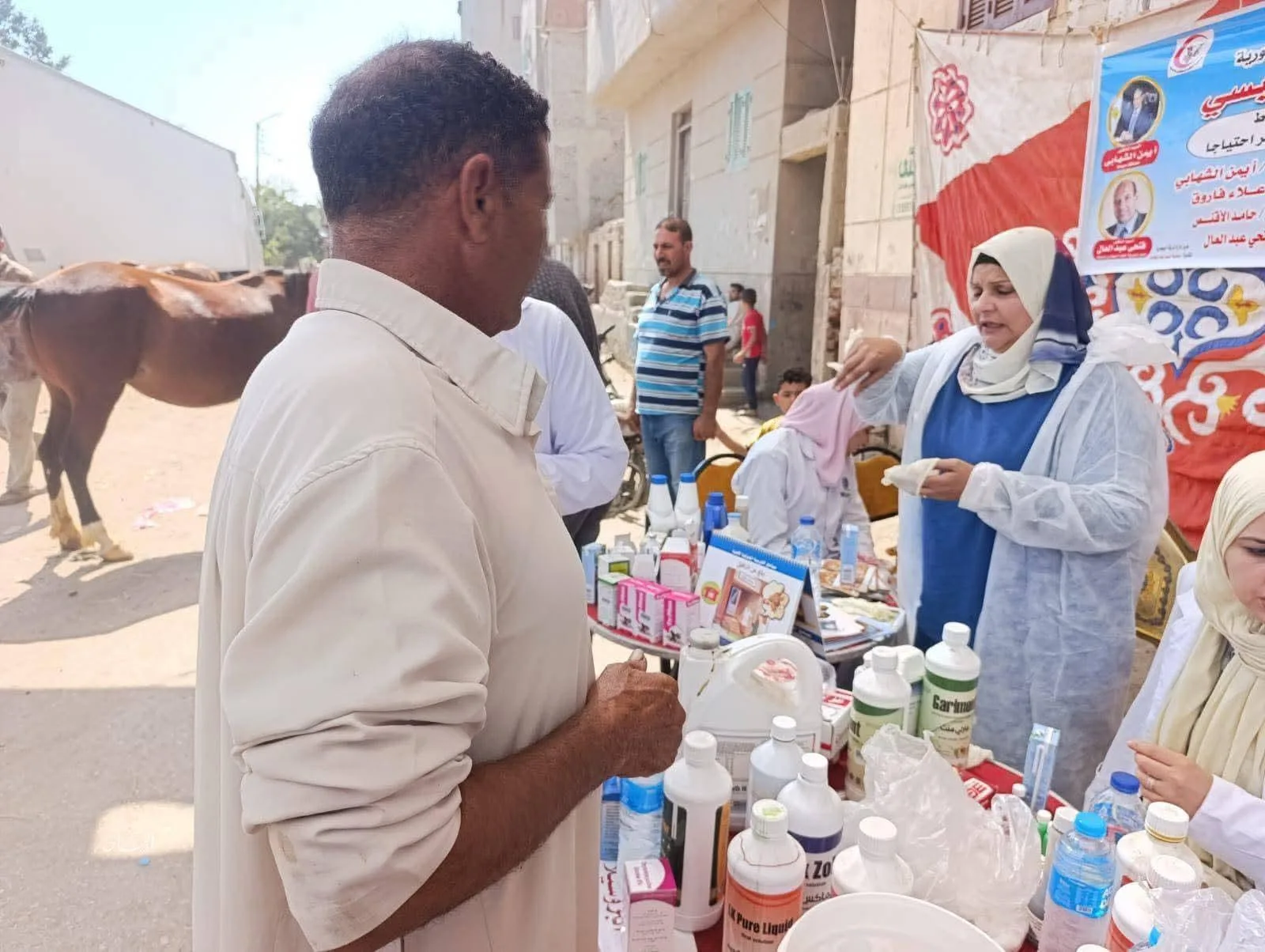 الطب البيطري ينظم قافلة مجانية في عزبة 7 بسيف الدين بمركز الزرقا الطب البيطري ينظم قافلة مجانية في عزبة 7 بسيف الدين بمركز الزرقا