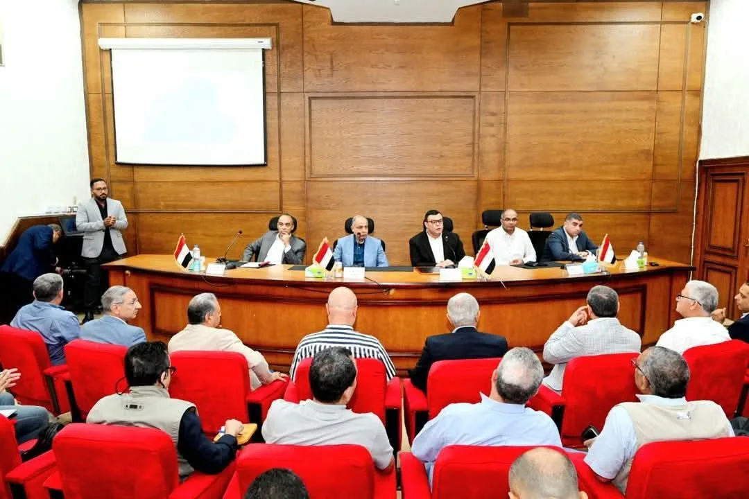 وزير الإسكان ومحافظ المنيا يراقبان تقدم العمل في أنظمة مياه الشرب والصرف الصحي وزير الإسكان ومحافظ المنيا يراقبان تقدم العمل في أنظمة مياه الشرب والصرف الصحي