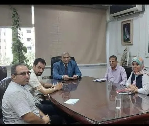 جامعة الفيوم: عقد اجتماع لمجلس إدارة مجلة “اللابيرنث” الخاصة بجامعة الفيوم للعلوم جامعة الفيوم: عقد اجتماع لمجلس إدارة مجلة “اللابيرنث” الخاصة بجامعة الفيوم للعلوم