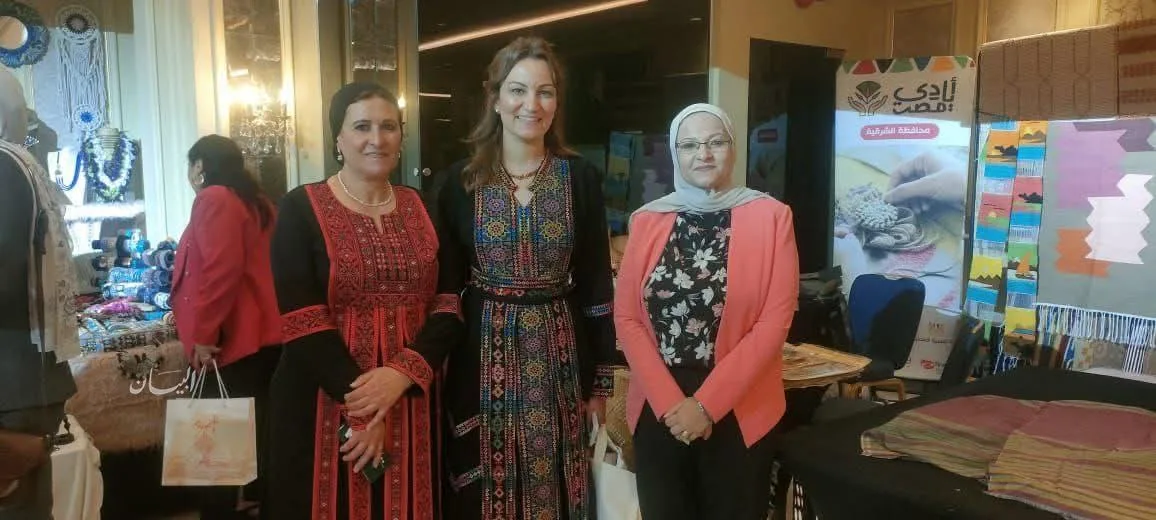 الهيئة الإقليمية لتنشيط السياحة في محافظة الشرقية تُشارك بثماني حرف في معرض الجيزة الهيئة الإقليمية لتنشيط السياحة في محافظة الشرقية تُشارك بثماني حرف في معرض الجيزة
