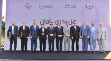 وزير الصحة يكرم وكيل وزارة صحة المنوفية تقديراً لتميزه في مبادرة الكشف المبكر عن السرطان